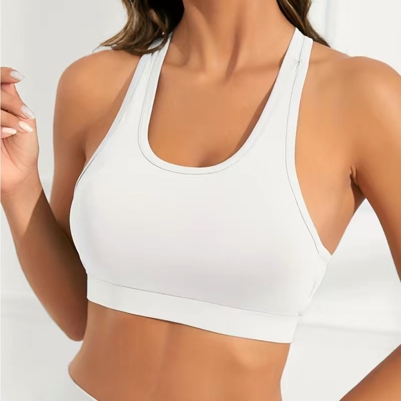 White sports bra - Picture 2 of 4
